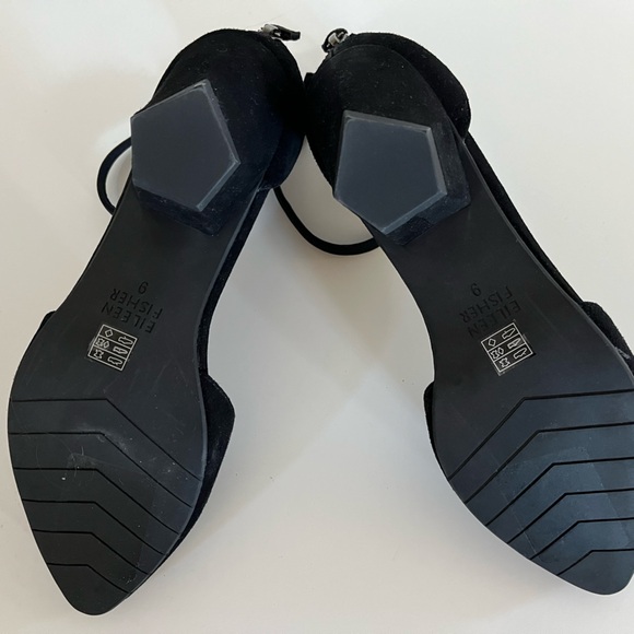 Eileen Fisher Just D’Orsay pumps in black suede, size 9 - Picture 5 of 6